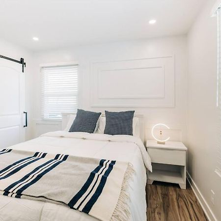 Beautiful Luxury Home Freshly Renovated With Big Yard, Seating & Grill Pad Cottage Grove Esterno foto