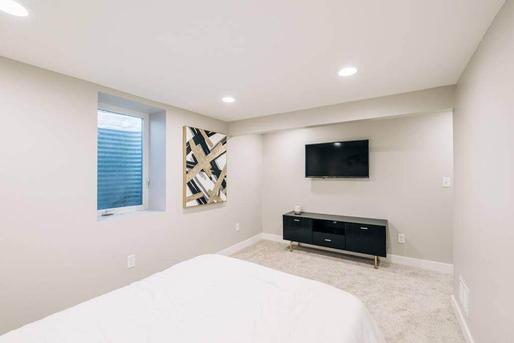 Beautiful Luxury Home Freshly Renovated With Big Yard, Seating & Grill Pad Cottage Grove Esterno foto